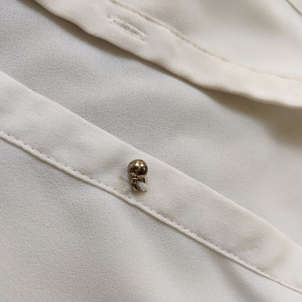 Express Button Down Blouse - Picture 3 of 6